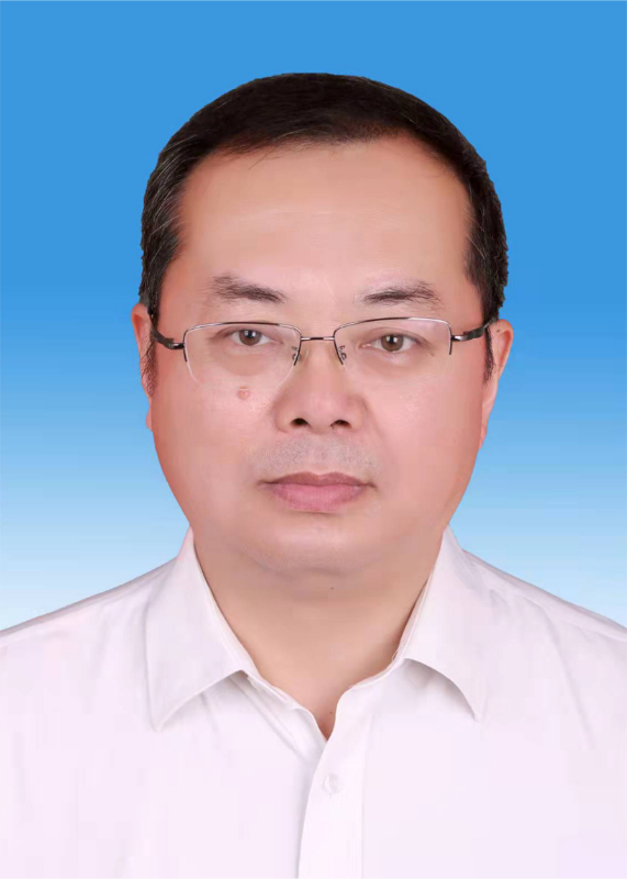肖龙.jpg